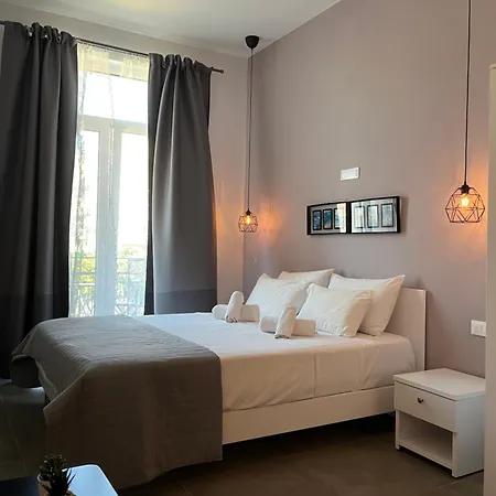 Central Studio Apartment